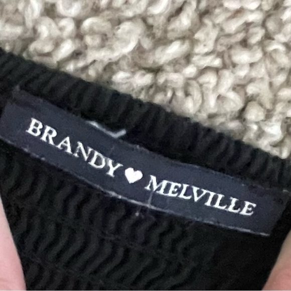 Brandy Melville Off The Shoulder Textured Black Stretchy Crop Top OS - Picture 4 of 5